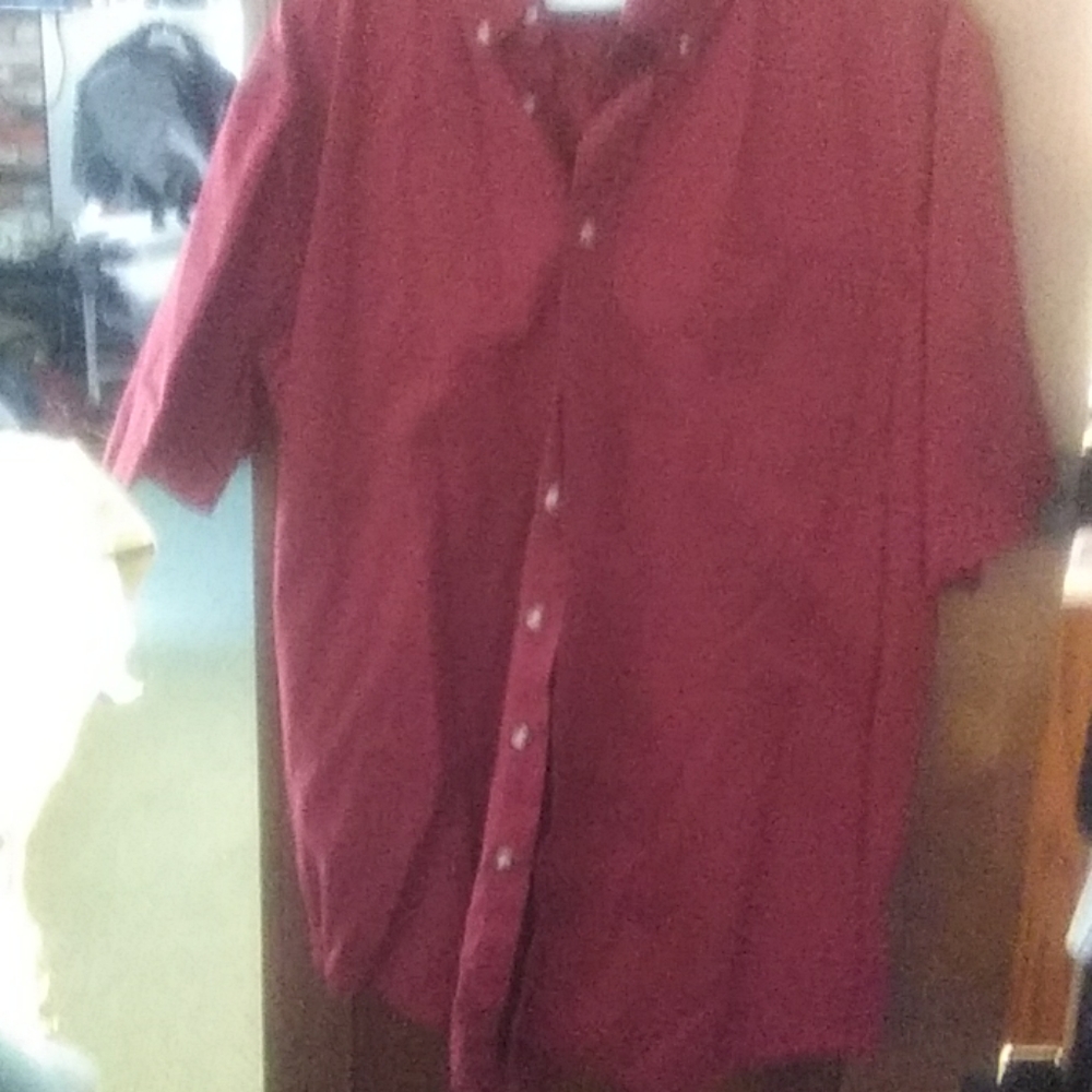 Men's short  sleeve red shirt